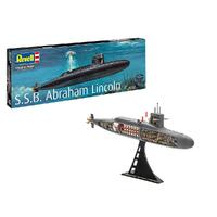 REVELL S.S.B. ABRAHAM LINCOLN WITH INTERIOR