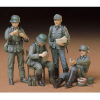 Tamiya 1/35 German Soldiers At Rest