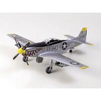 TAMIYA NORTH AMERICAN F-51D MUSTANG