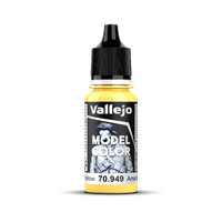 Vallejo Model Colour #024 - Light Yellow - 18 Ml Matt Acrylic Paint