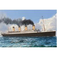 HOBBYBOSS 1/700 TITANIC PLASTIC MODEL KIT