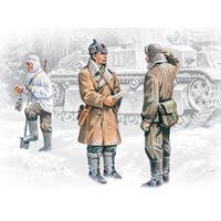 Icm 1/35 Red Army Infantry (1939-1942) (3 Figures - Officer 2 Soldiers) Plastic Model Kit