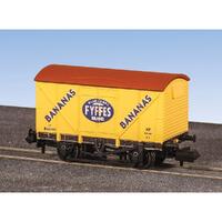 Peco N Rtr Br Vanfit Wagon, Fyffes Bananas