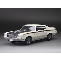 Sun Star 1/18 1970 Buick GSX - Apollo White