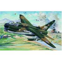 Trumpeter 1/32 Usaf A-7D Corsair Ii