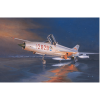 TRUMPETER 1/48 J-7G FIGHTER
