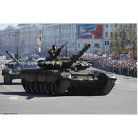 TRUMPETER 1/35 RUSSIAN T-72B3 MBT PLASTIC MODEL KIT